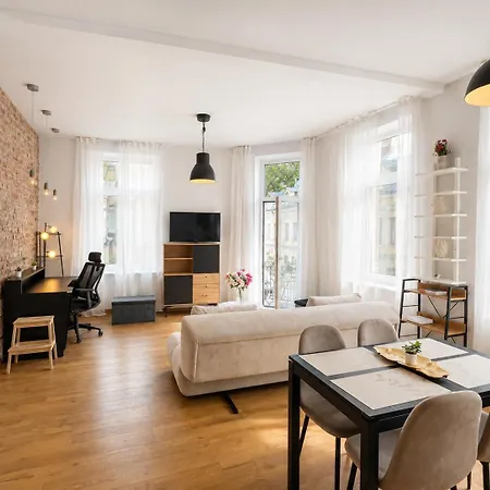 Apartment Old Town 2br I Private Terrace I Balcony I Self Check-in I Cohost Kaunas