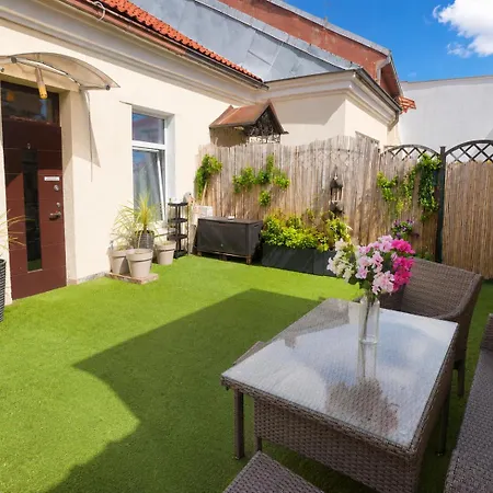 Old Town 2br I Private Terrace I Balcony I Self Check-in I Cohost Apartment Kaunas