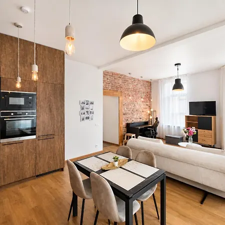 Apartment Old Town 2br I Private Terrace I Balcony I Self Check-in I Cohost Kaunas