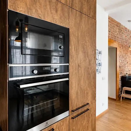 Old Town 2br I Private Terrace I Balcony I Self Check-in I Cohost *